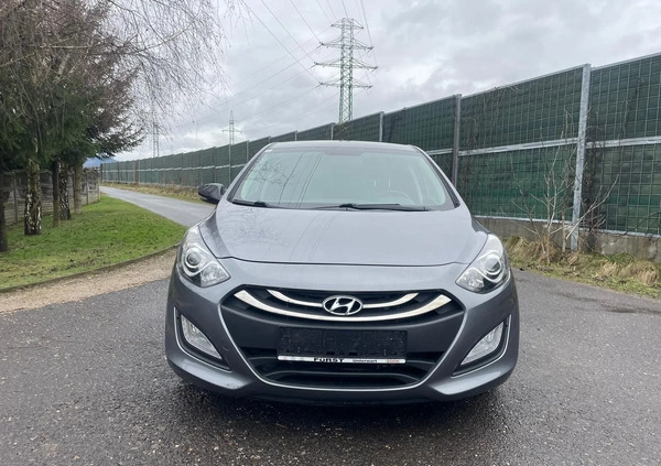 Hyundai I30 cena 18900 przebieg: 130000, rok produkcji 2014 z Jarosław małe 121